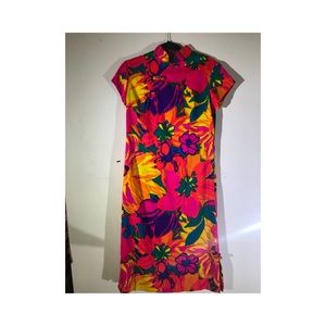 Authentic vintage bright Hawaiian dress